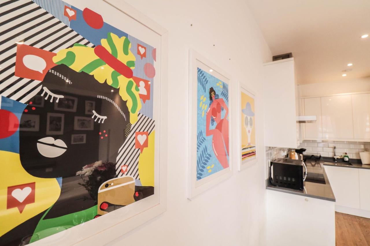 Modern & Spacious 1 Bedroom Clapham Junction Flat ลอนดอน ภายนอก รูปภาพ